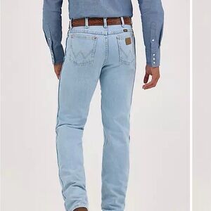 Wrangler Cowboy Cut Men’s Jeans 
34x32 EUC, washed but never worn.